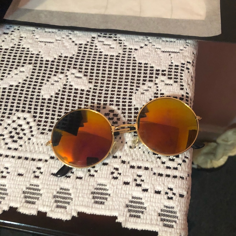 Reflective Shades 😎